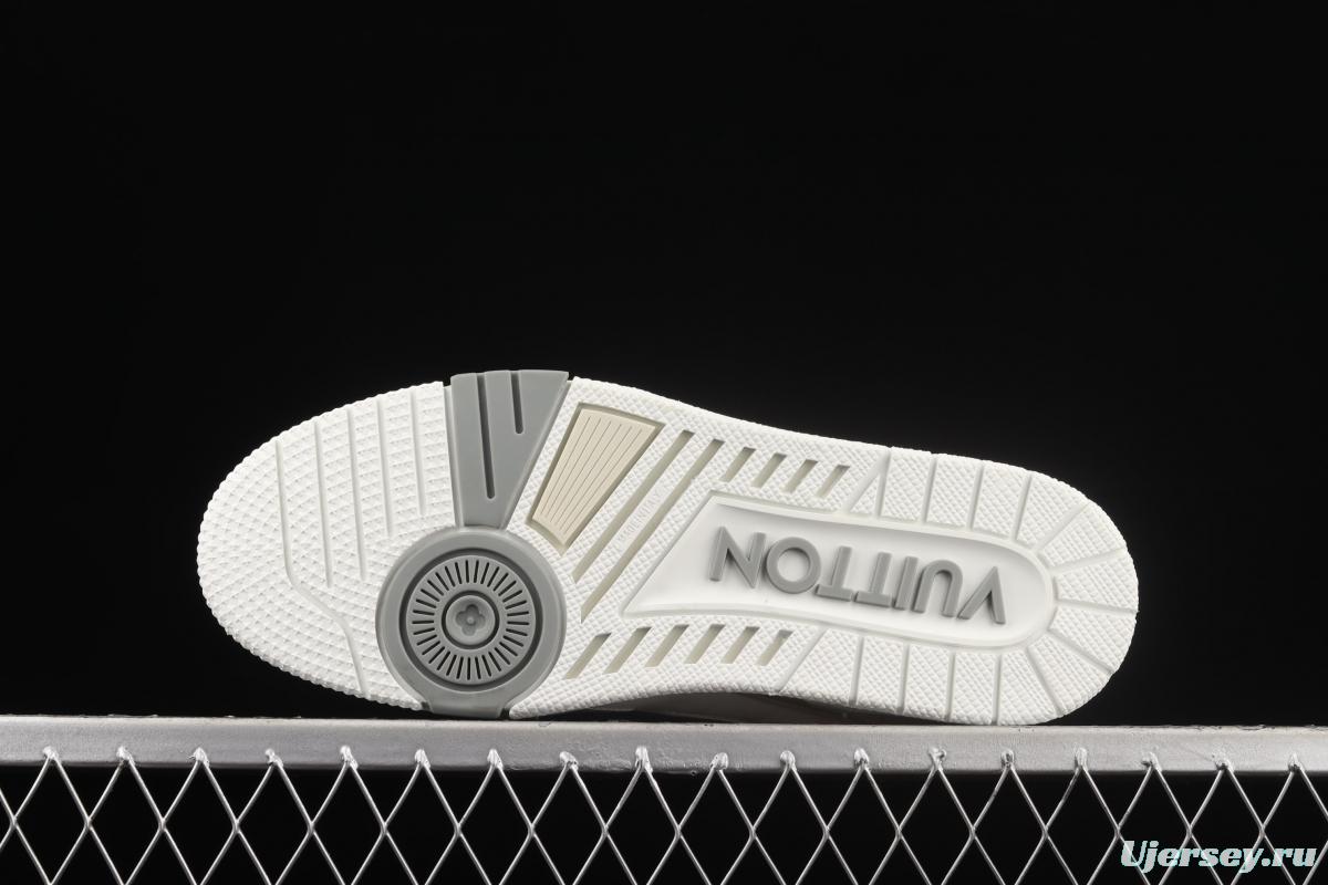 Authentic LV 2021s LV Trainer must be in winter