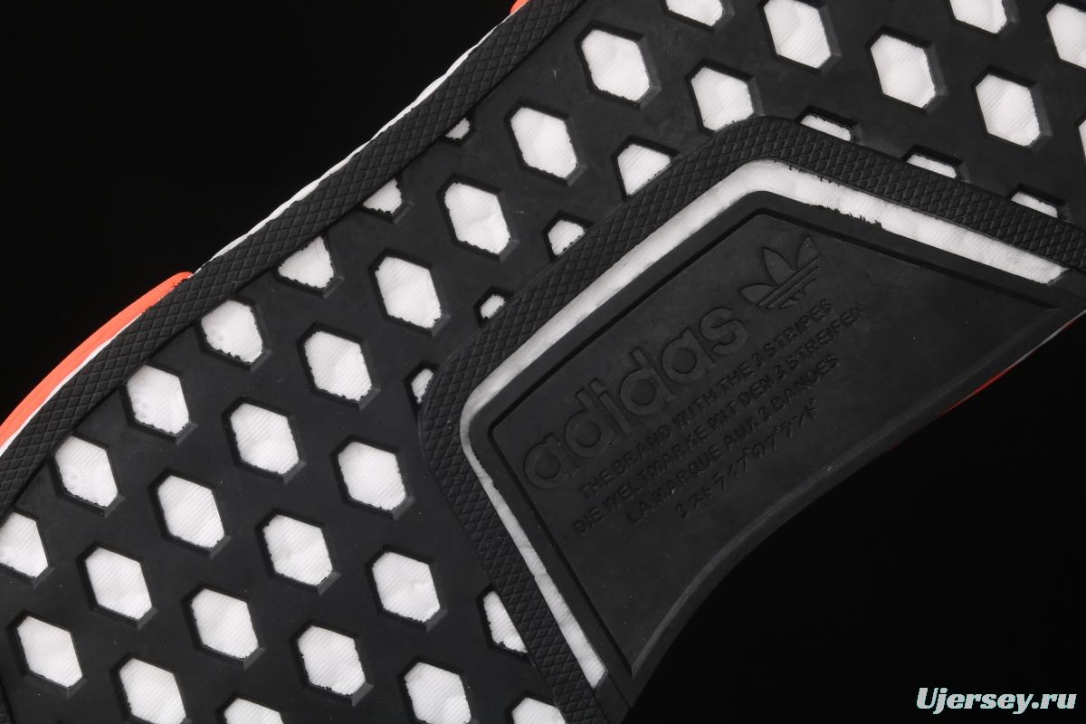 Adidas NMD R1 Boost AQ0882's new really hot casual running shoes