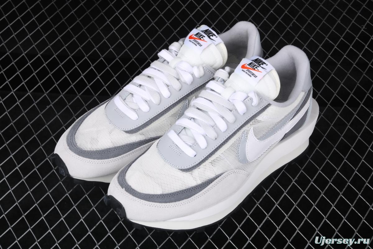 Sacai x NIKE LVD Waffle Daybreak co-signed catwalk style net gauze leather splicing double hook Swoosh running shoes BV0073-100