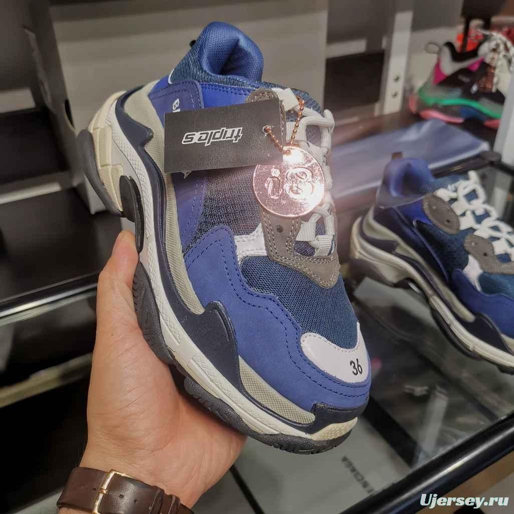 Men/Women Balenciaga Triple S Sneaker Blue Item Ab5580330
