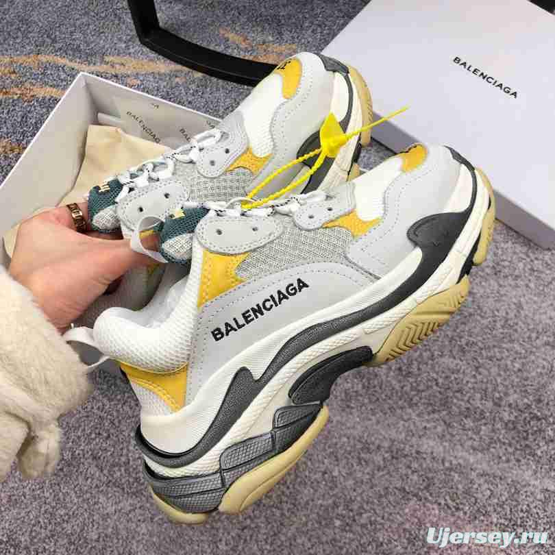 Men Balenciaga Triple-S Sneaker Grey