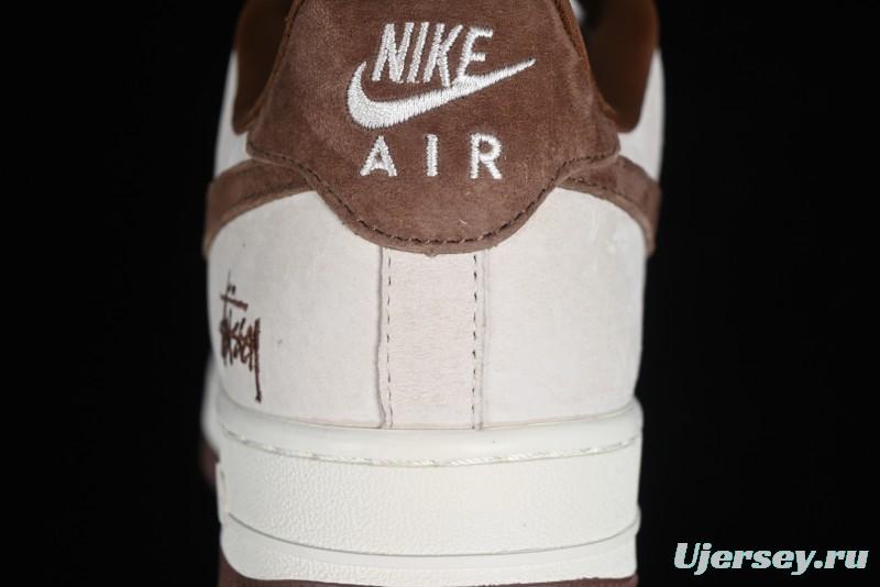 Nike Air Force 1'07 Low  Casual Sneakers
