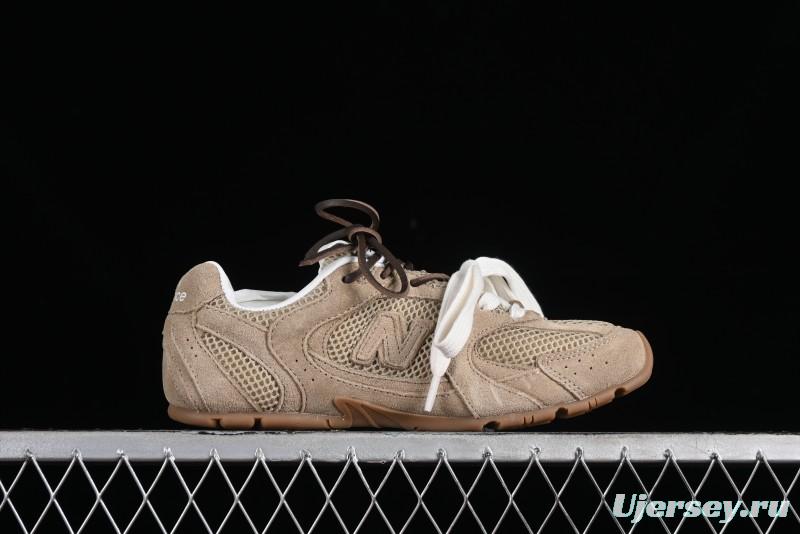 Miu Miu x New Balance 530 Low-Top Retro Running Sneakers with Dual Lace Design - G.D4