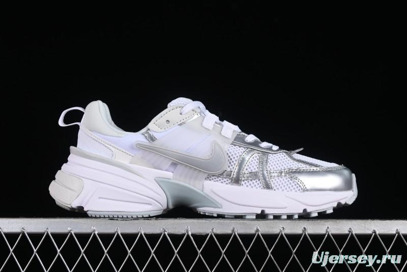 Nike Runtekk V2K Retro Low-Top Running Shoes with Cushlon Midsole and Distressed Effect - FD0736-104