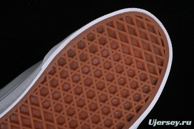 Vans Classics Knu Skool Chunky Tongue Retro Sneakers in Grey White - VN0009QCYF9