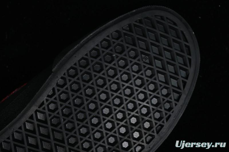 Vans Classics Knu Skool Retro Sneakers with Enlarged Toe and Thickened Trim - VN0009QC3N6