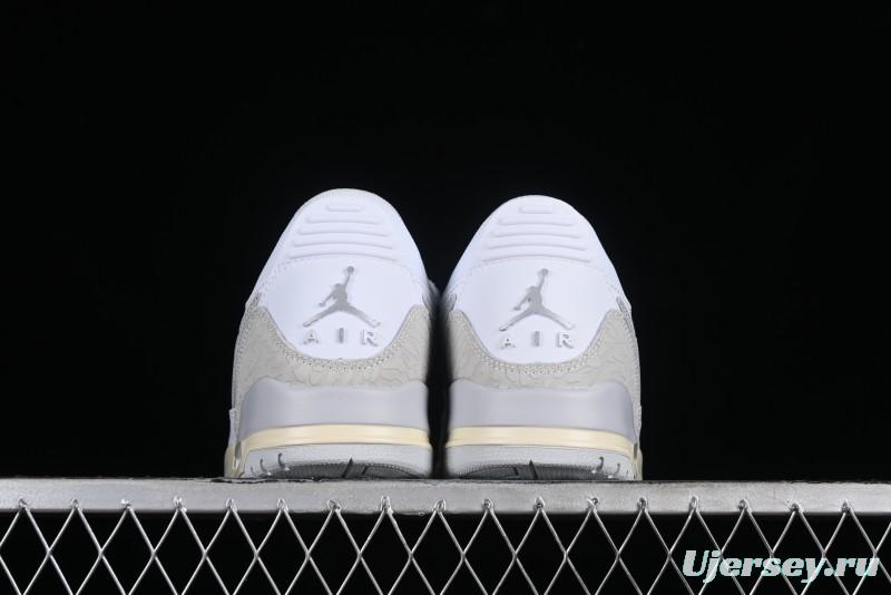 Air Jordan Legacy AJ312 Low Sneakers