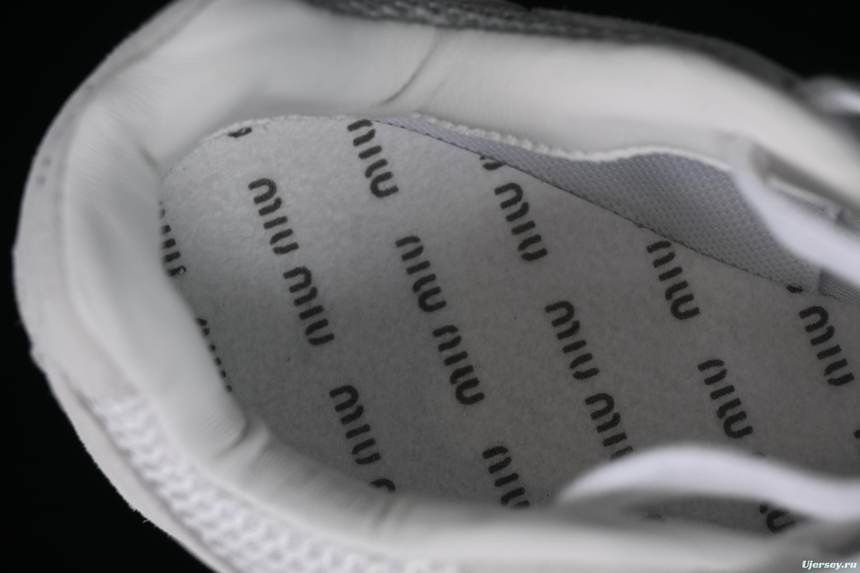 MiuMiu x New Balance 530 Series Low-Top Classic Retro Casual Running Shoes - 55655 White