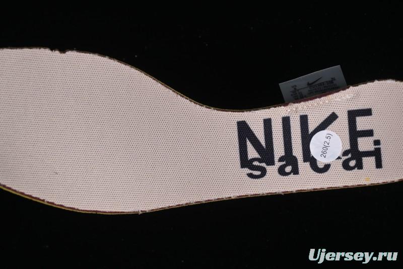 Nike Sacai VaporWaffle 3.0 Fashion-Forward Running Shoes - CV1363-108