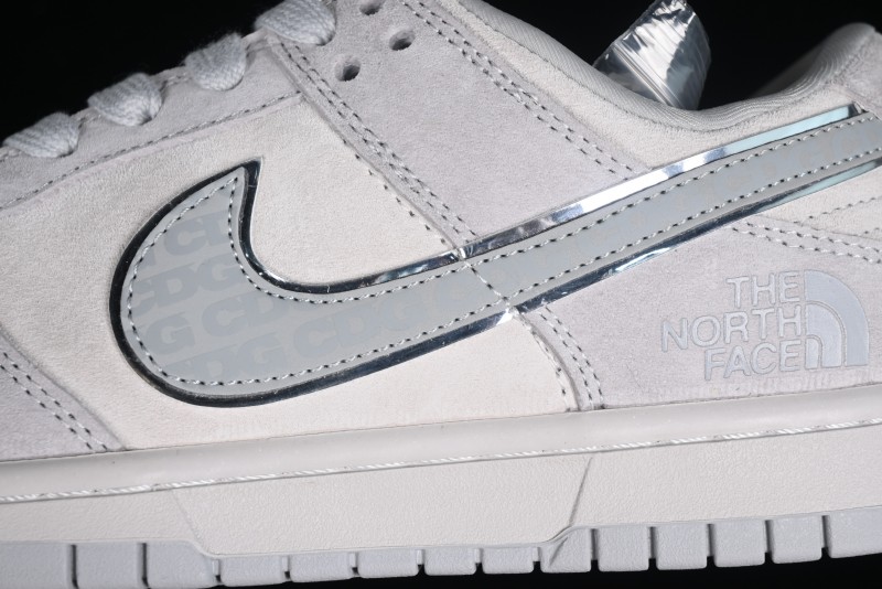 Nike Dunk Low The North Face CDG Collaboration - Light Grey Skateboarding Shoes - DQ1098-338