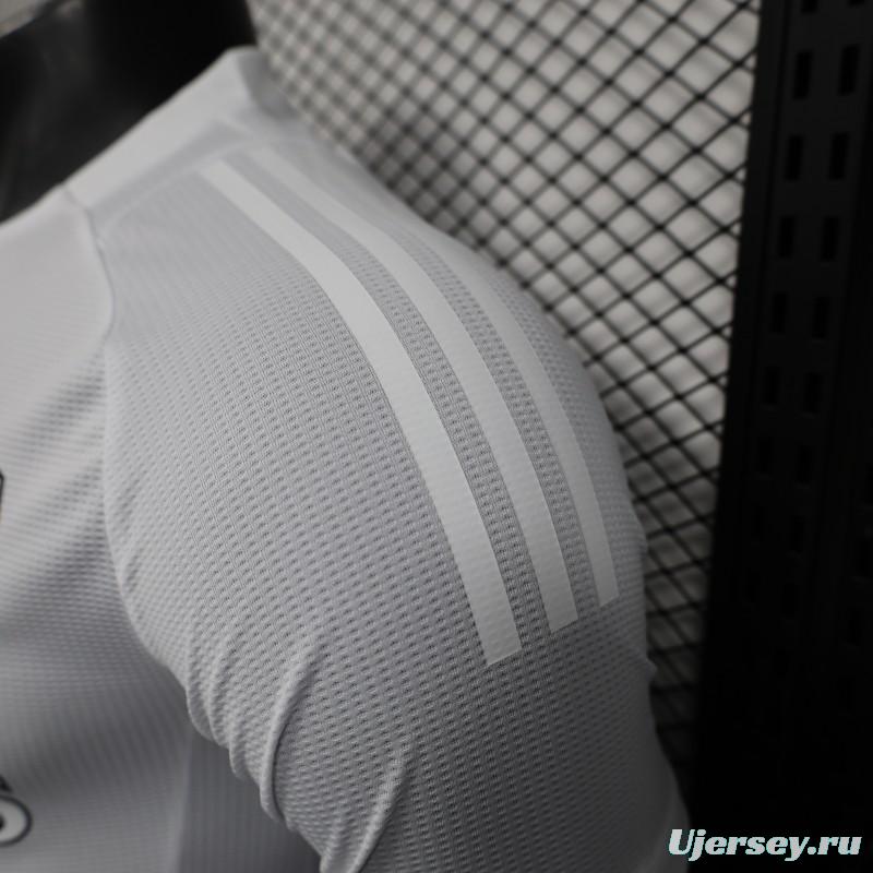 Player Version 25/26 Arsenal White with Emirates Sponsor Jersey