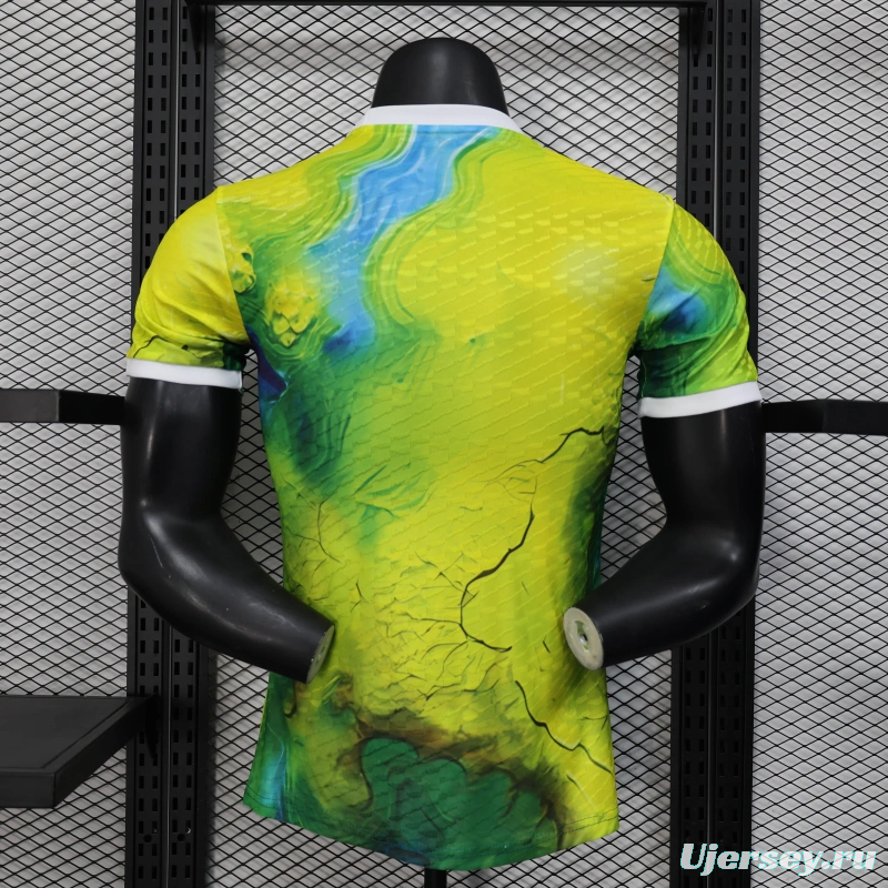 25/26 Player Version Real Madrid Limited Edition Goalkeeper Jersey - Emirates Neon Yellow Marble Design