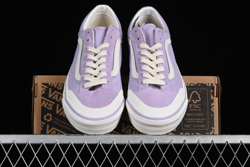 Vans Old Skool Reissue 136 Classic Low-Top Skate Shoes with Detachable Cushioned Insole and Crescent Toe Design - VN000MT6E3N