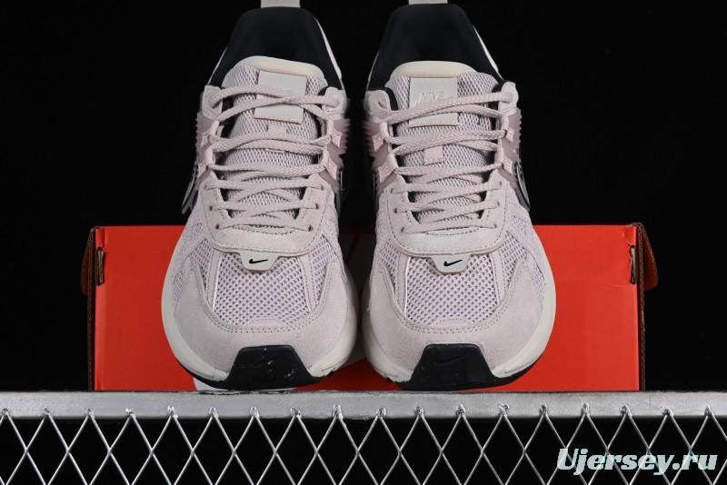 Nike Runtekk Run V2K Low-Top Retro Running Shoes with Cushlon Midsole and Anti-Slip Design - FN6703-001