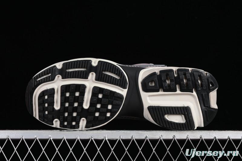 Nike Runtekk Run V2K Low-Top Retro Running Shoes with Cushlon Midsole and Anti-Slip Design - FN6703-001