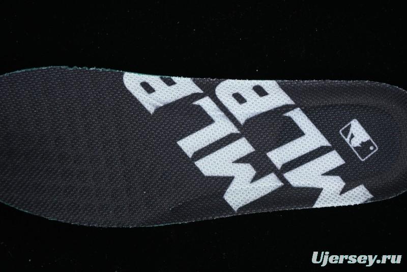 New York Yankees Chunky Runner Basic Lace-Up Lightweight Casual Sneakers - 3ASXCBS4N50WHS