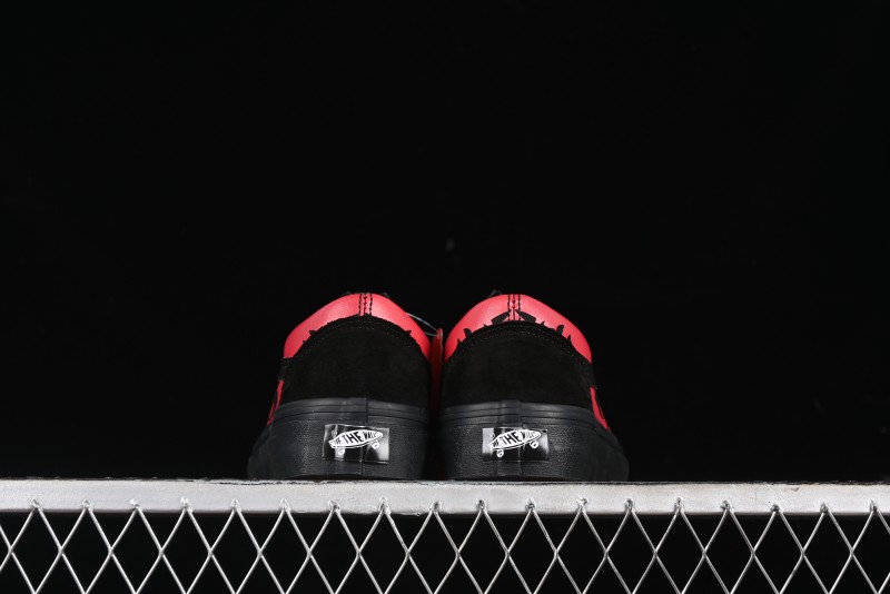 Vans Knu Skool High Street American Retro Canvas Skate Shoes in Black Red - VN0009BCRTU
