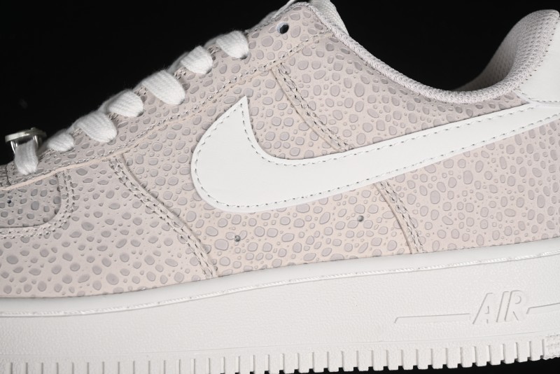 Nike Air Force 1 '07 Low Casual Sneakers with Full-Length Air Cushion - FV6519-001