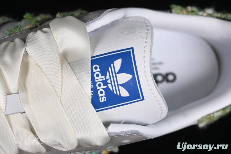 Adidas Originals Samba OG Low-Top Casual Sneakers with Panda Mischief Design - B75806