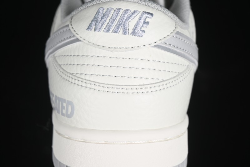 Nike SB Dunk Low x Undefeated Collaboration Casual Skate Shoes - UN1697-622