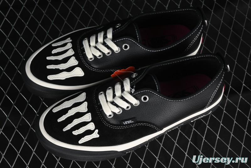 Vans Authentic Low-Top Canvas Sneakers with Vulcanized Sole - VN000BW5BPR