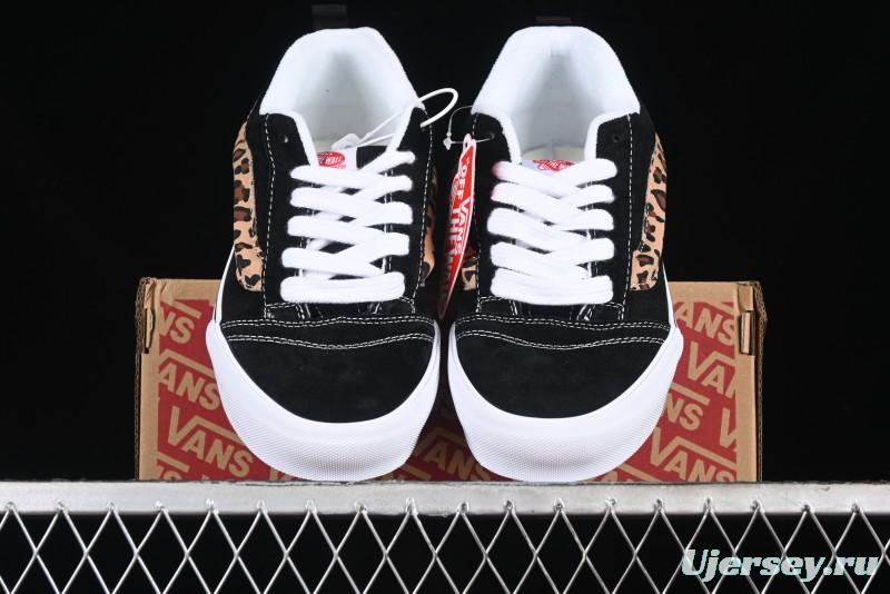 Vans Classics Knu Skool Sneakers with Leopard Print Logo in Black - VN000D2GBA2