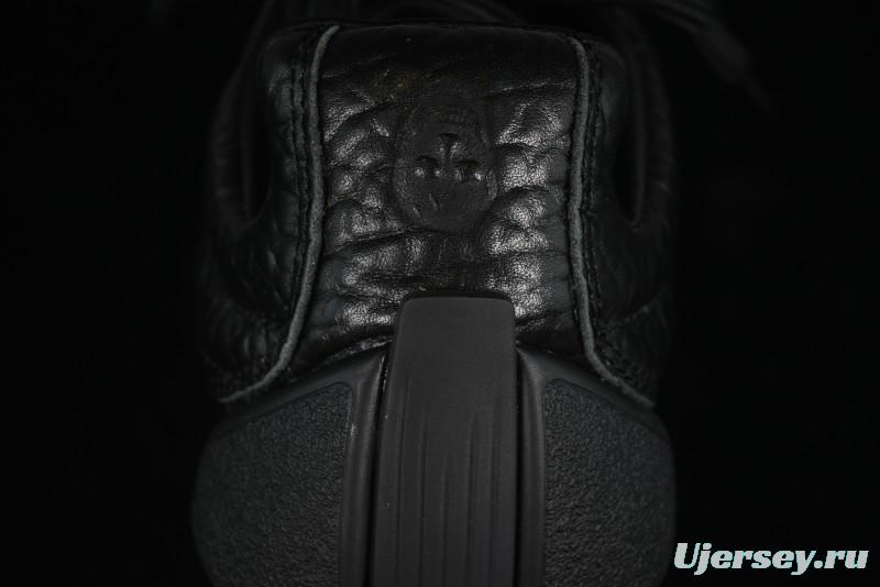 Alexander McQueen Flexion Retro Sneakers in Black with Diamond Grain Calfskin - 8.F6