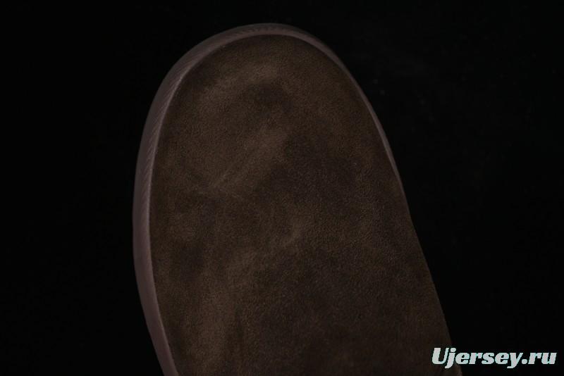 UGG Burleigh Chelsea Winter Boots for Men with Lightweight Anti-Slip Sole and Genuine Wool Leather - 1152050