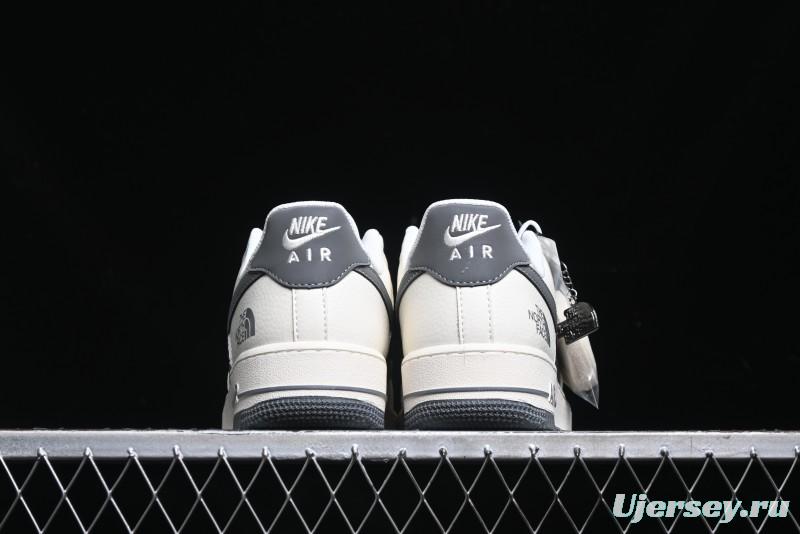 Nike Air Force 1 '07 Low The North Face x COMME des GARÇONS Light Grey Casual Sneakers - DM6688-002