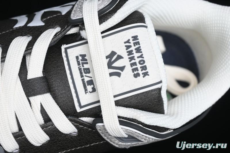 New York Yankees Chunky Liner Mid Denim Monogram Sandals with Velcro Closure - 3ASXCHL4N50GRS