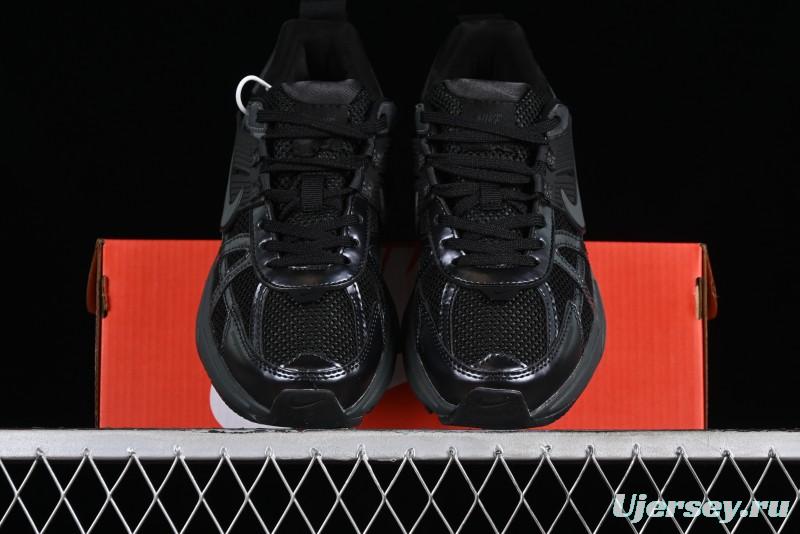 Nike Runtekk V2K Retro Low-Top Running Shoes with Cushlon Midsole and Anti-Slip Design - FD0736-001