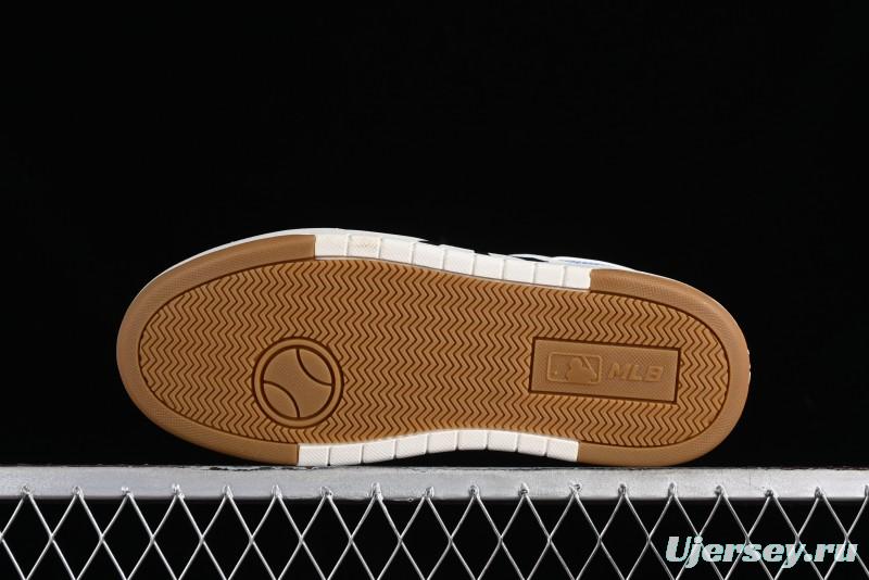 MLB Chunky Liner Basic Height Increasing Platform Sneakers with 6cm Inner Lift - 3ASXCLD4N50BLS