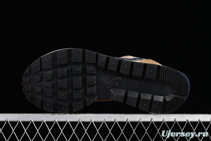 Nike Sacai VaporWaffle 3.0 Deconstructed Running Shoes with Layered Sole - CV1363-102