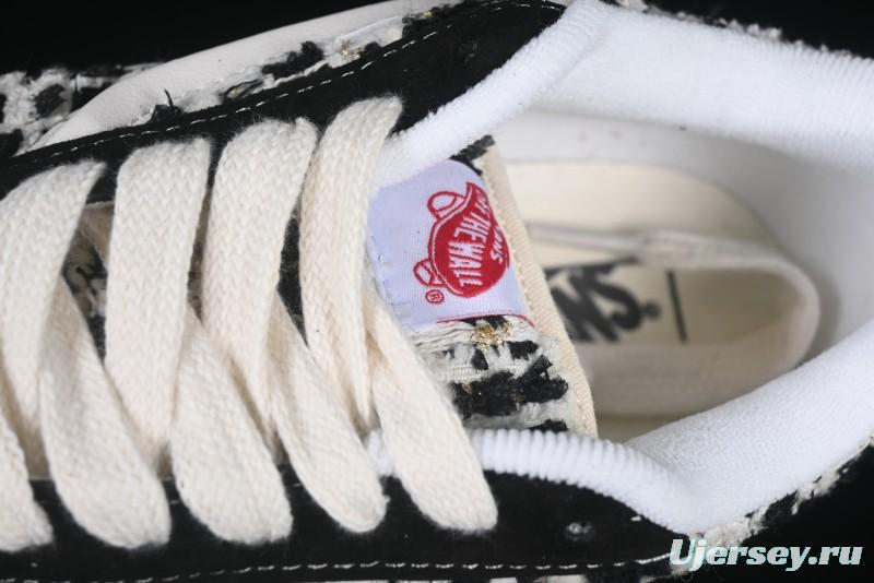 Vans Classics Knu Skool Retro Skate Shoes with Enhanced Cushion and Breathable Mesh - VN0A5JM2BA21