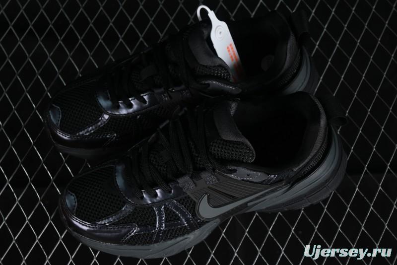 Nike Runtekk V2K Retro Low-Top Running Shoes with Cushlon Midsole and Anti-Slip Design - FD0736-001