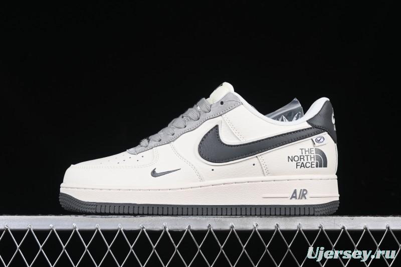 Nike Air Force 1 '07 Low The North Face Collaboration Beige Grey Check Grey Outsole Casual Sneakers - XZ6188-191