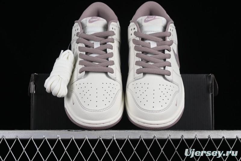 Nike Supreme SB Dunk Low Custom High-End Casual Skateboarding Shoes with Light Pink Colorway - RM2308-331