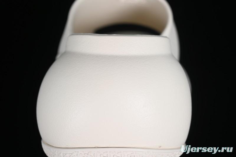 SMFK COMPASS Embossed One-Piece Platform Slides - E9066