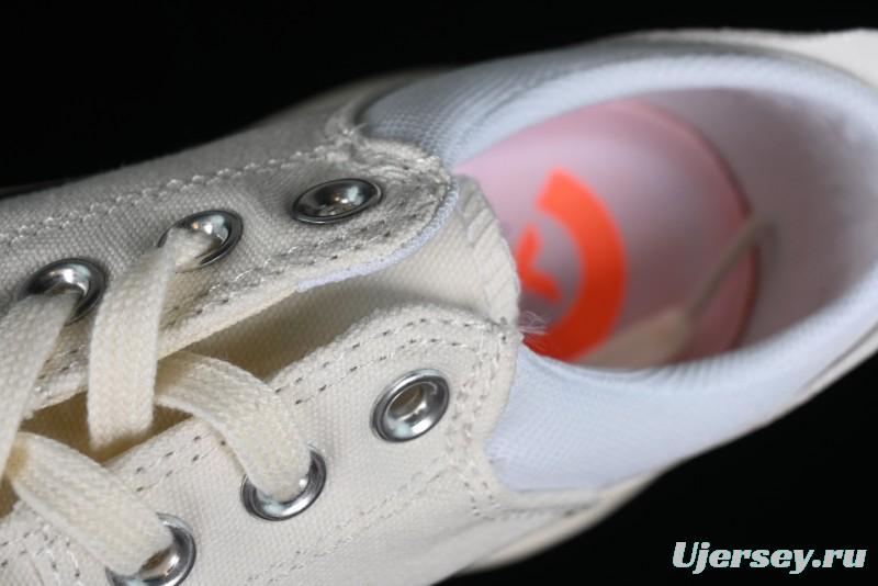 Converse Chuck 70 AT-CX Retro High-Top Platform Sneakers with Outdoor Functional Design - A06556C