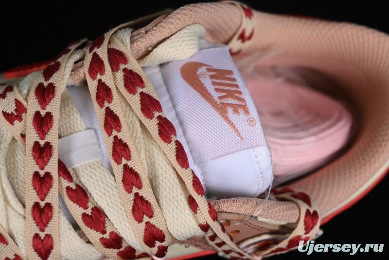 Nike Dunk Low SB Christmas Gift Strawberry Cake Casual Sneakers with Dual Laces - DD1503-118