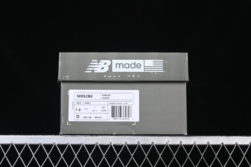 New Balance Made In USA 992 Classic Retro Running Sneakers with Superior Comfort - M992BK