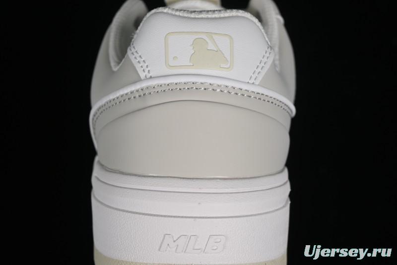 MLB Chunky Liner New York Yankees Lightweight Platform Sneakers with 6cm Height Increase - 3ASXCLB3N50IVS