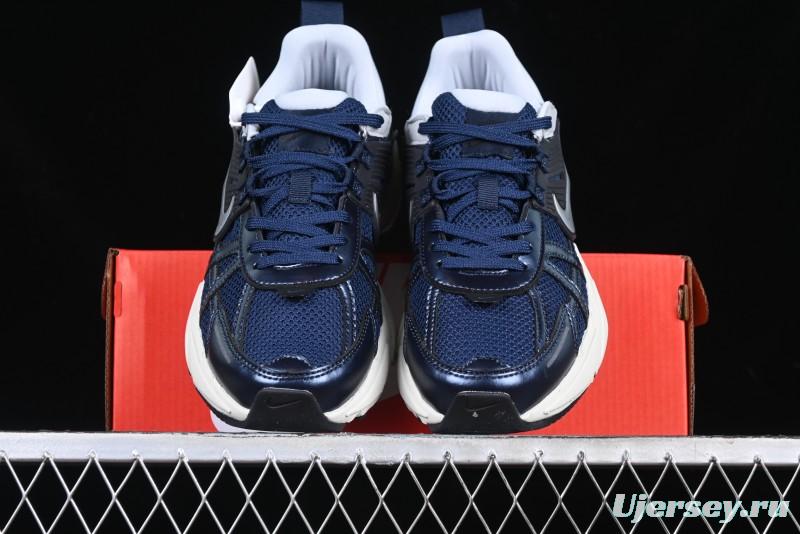 Nike Runtekk V2K Retro Low-Top Running Shoes with Cushlon Midsole and Anti-Slip Design - HJ4497-400