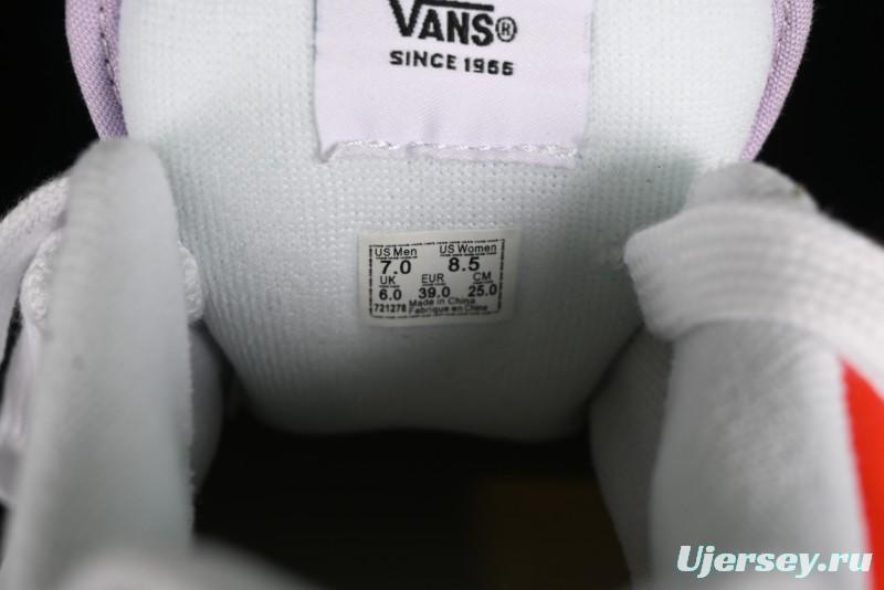 Vans Classics Knu Skool Retro Chunky Tongue Sneakers with Enlarged Toe and Breathable Mesh - VN000CRP0L08