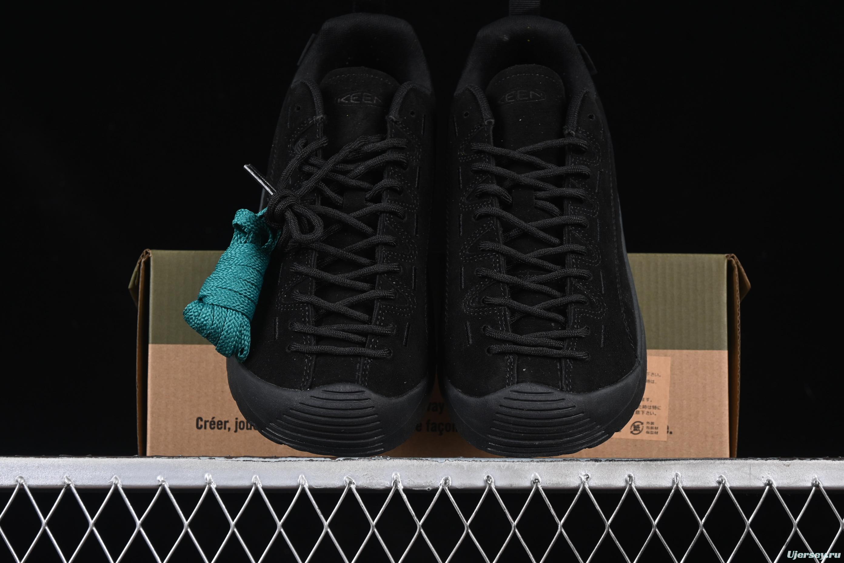 KEEN Men's Jasper II Waterproof Sneaker - All-Black Minimalist Design