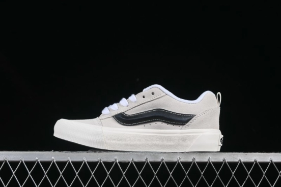 Vans Knu Skool Low-Top Retro Chunky Sneakers - VN0009QCD24