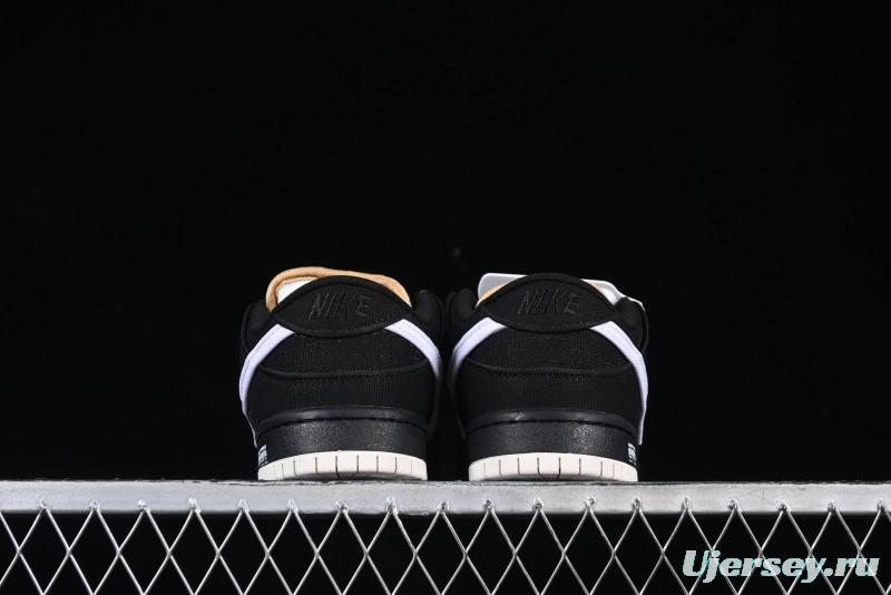 Nike SB Dunk Low Premium Skateboarding Shoes in Black and White - FN5880-001