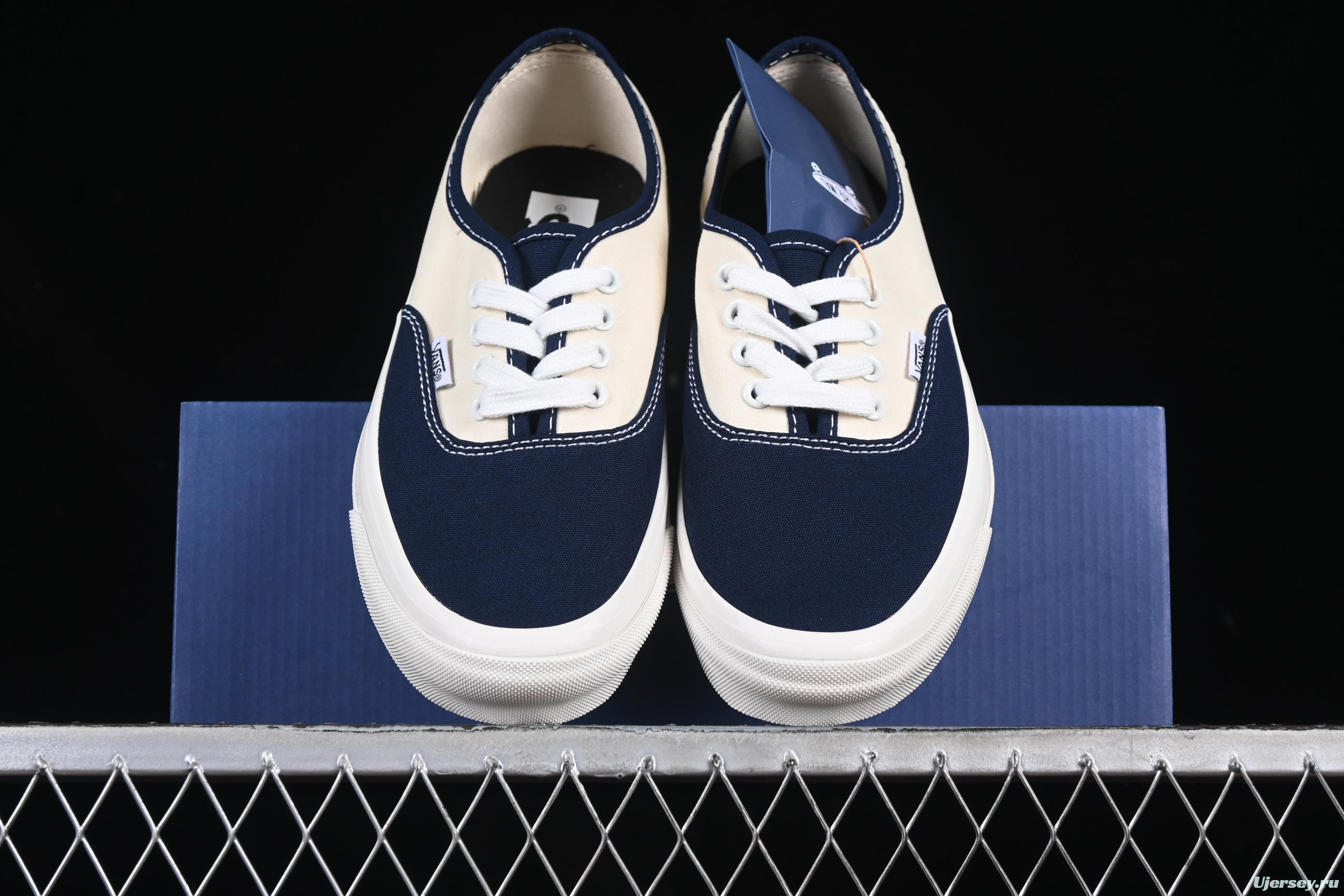 Vans Authentic Reissue 44 Low-Top Casual Skate Shoes - VN000CQACIE