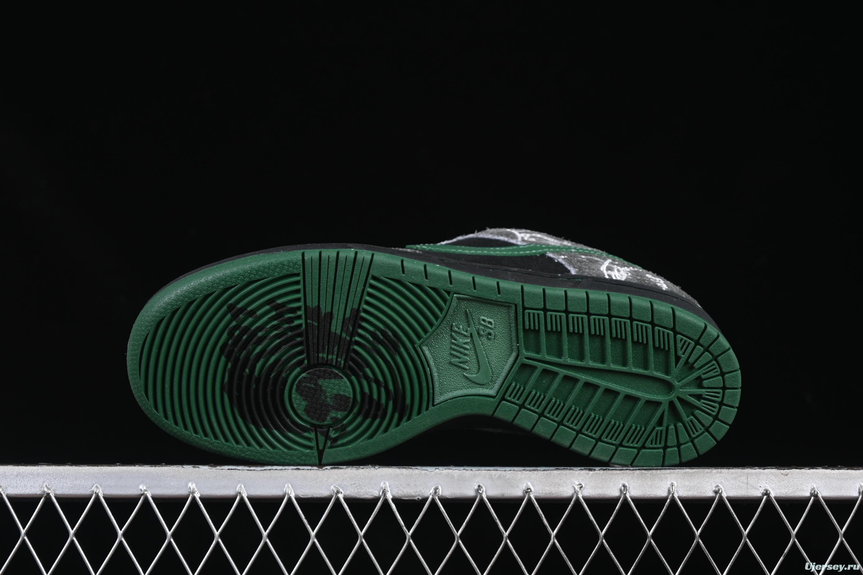 Nike There Skateboards x Nike SB Dunk Low Graffiti Art Style Collaboration SB Low-Top Casual Skate Shoes - HF7743-001