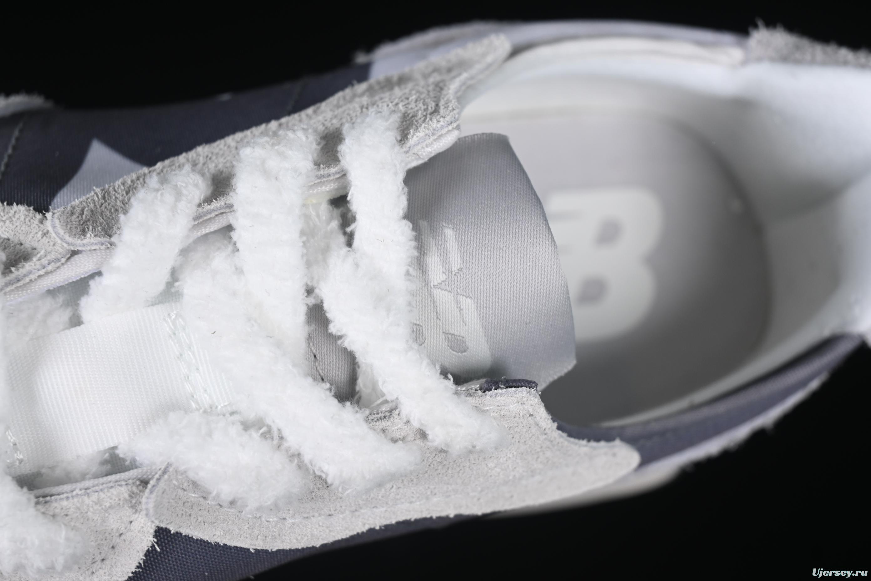 New Balance 327 Series Retro Casual Running Shoes - U327WGR